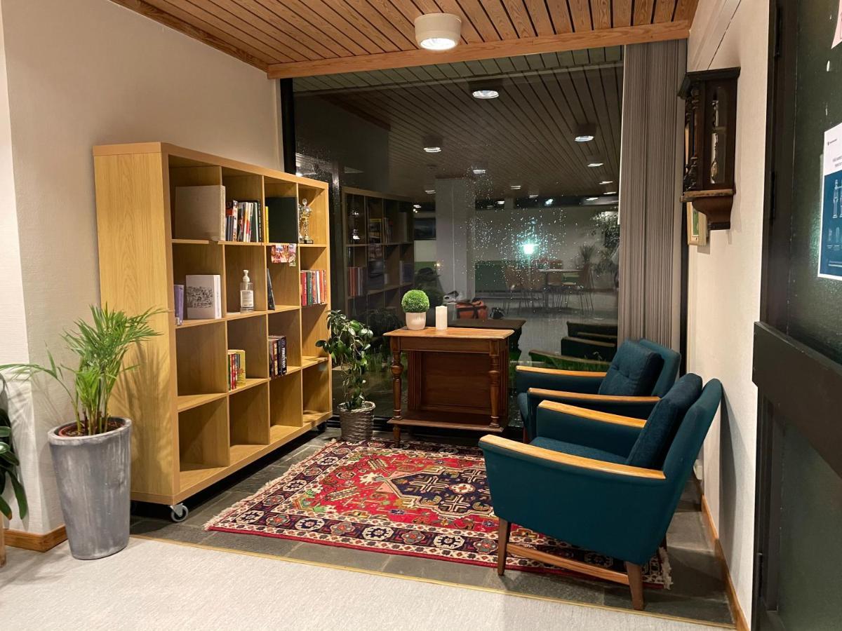 Borg Sommerhotell Alesund Bagian luar foto