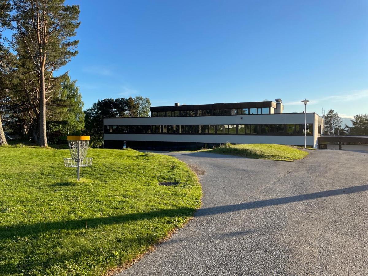 Borg Sommerhotell Alesund Bagian luar foto