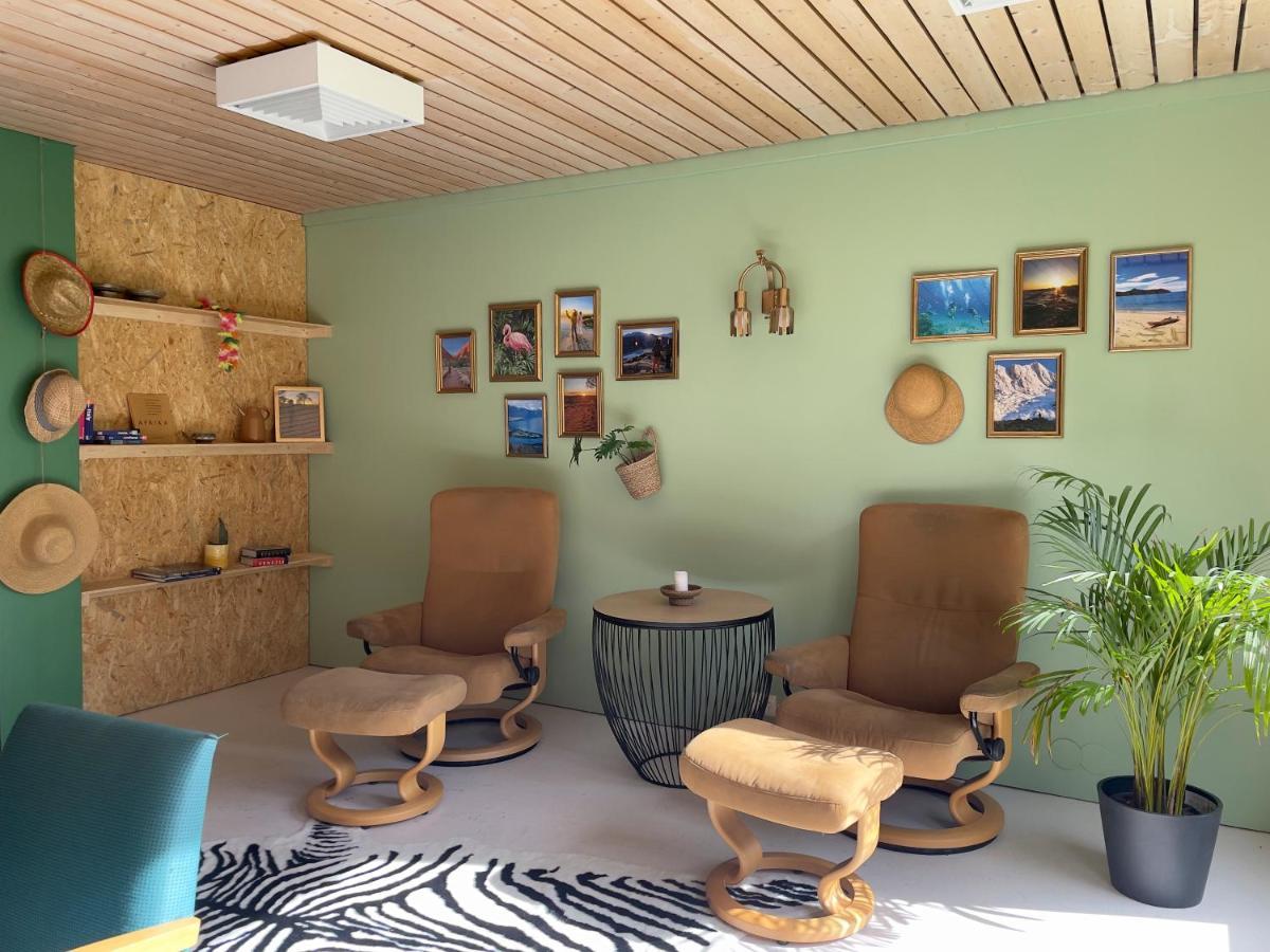 Borg Sommerhotell Alesund Bagian luar foto