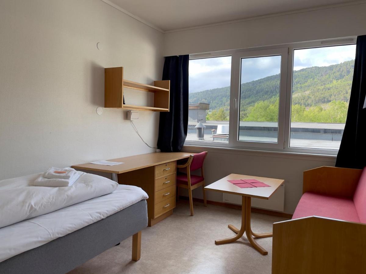 Borg Sommerhotell Alesund Bagian luar foto